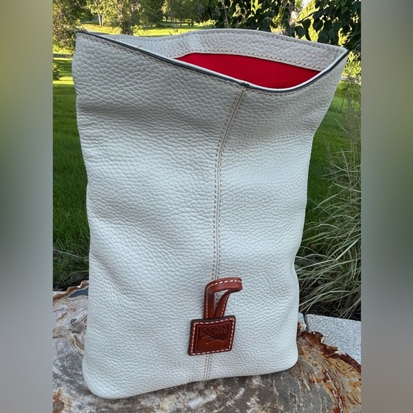 Dooney & Bourke White Pebble Grain Leather Toggle Crossbody EUC - Picture 6 of 17